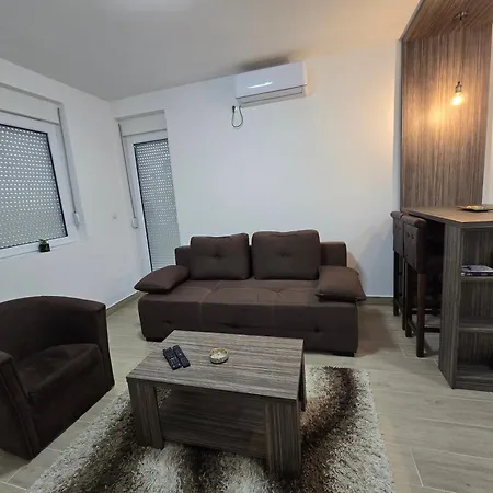 2 Lejlighed Paraćin